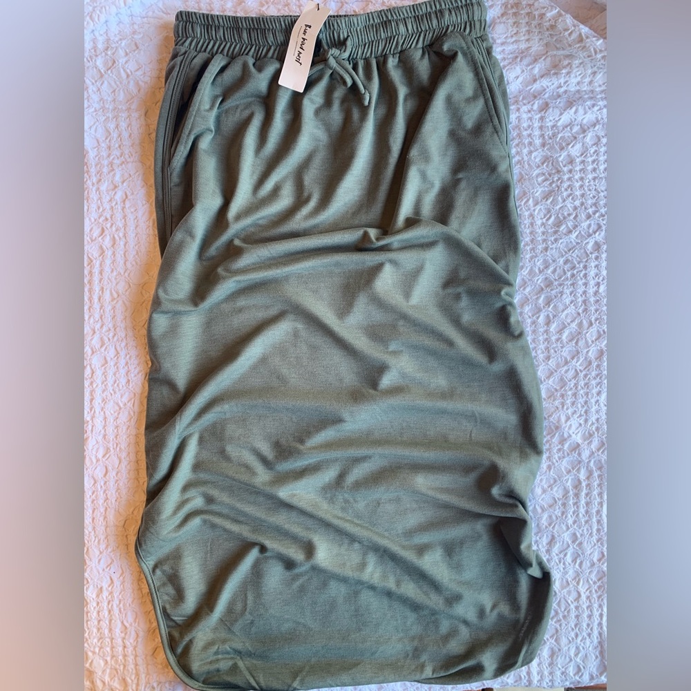Three Bird Nest Sage Pencil Skirt - Picture 3 of 14